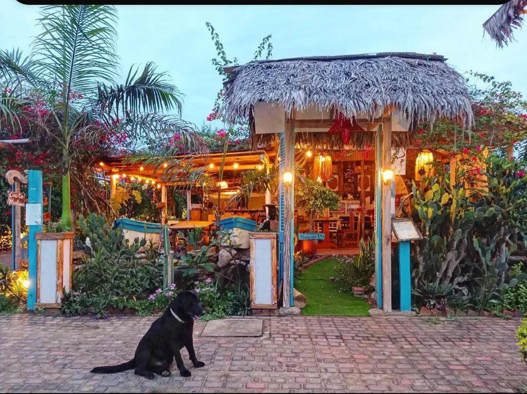 Cafe Madame Otel Puerto López Dış mekan fotoğraf