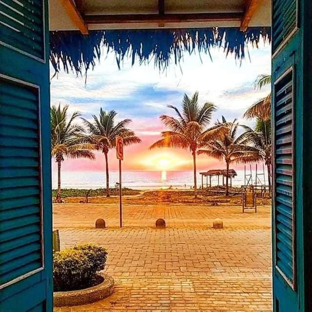 Cafe Madame Otel Puerto López Dış mekan fotoğraf