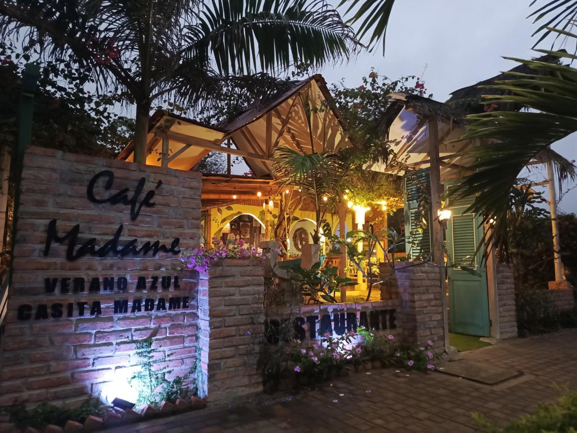Cafe Madame Otel Puerto López Dış mekan fotoğraf