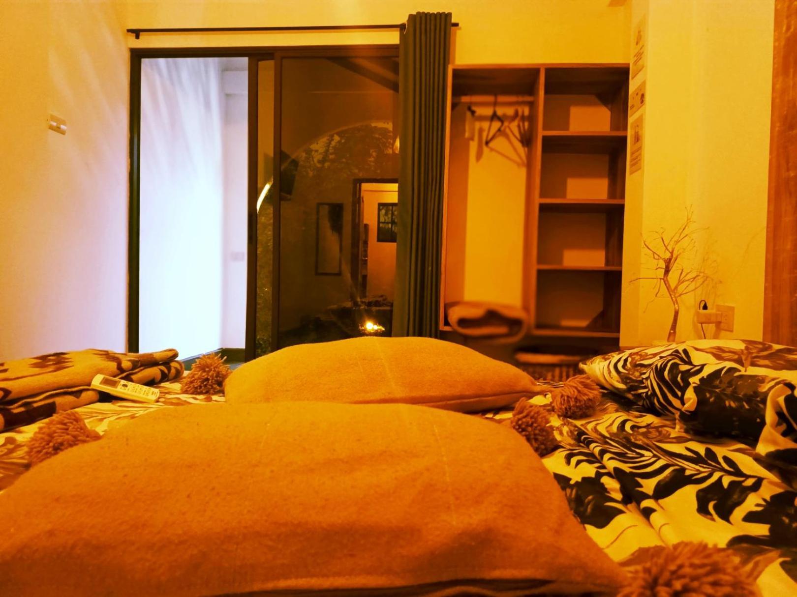 Cafe Madame Otel Puerto López Dış mekan fotoğraf